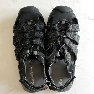 Excellent used condition.  Size 2 boys Eddie Bauer Sandals!